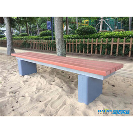 環保又抗造的塑木路椅