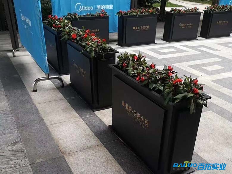 铁艺隔断花箱 4 铁艺隔断花箱 4