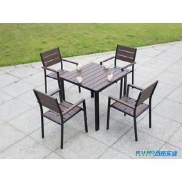 塑木休闲桌椅