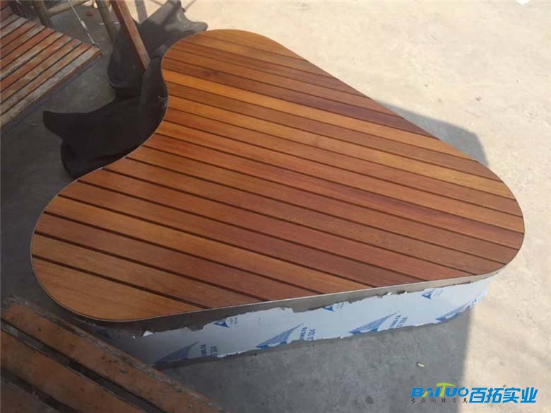 心形景观休息座椅